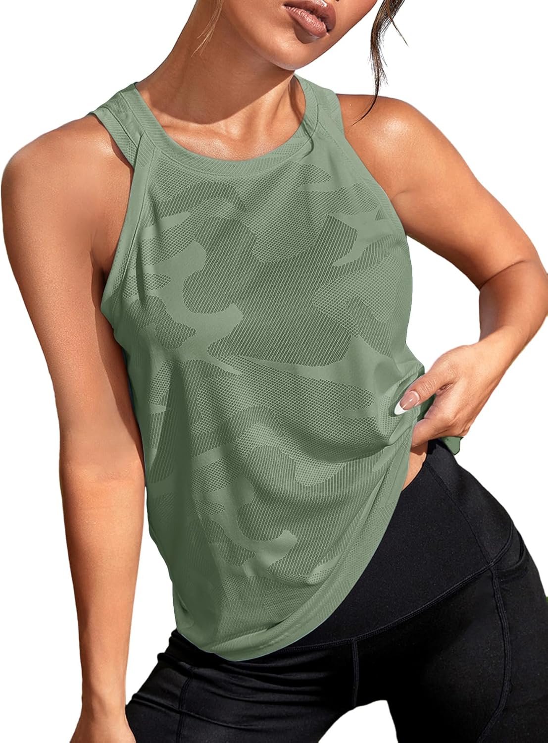 OYOANGLE Women’s Camo Print Sleeveless Workout Tank Tops Exercise Running Shirts Active Gym Yoga Tank Top